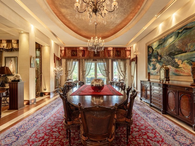 14 Images - Last Full Image- Exquisite Luxury Villa in Exclusive Community.pdf-image-005