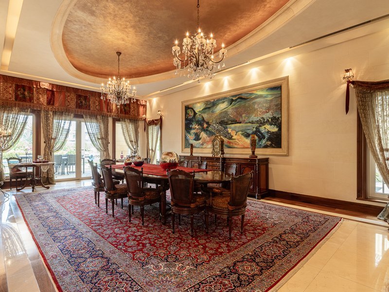 14 Images - Last Full Image- Exquisite Luxury Villa in Exclusive Community.pdf-image-006