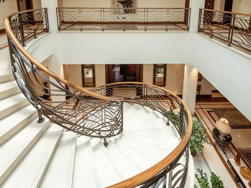 14 Images - Last Full Image- Exquisite Luxury Villa in Exclusive Community.pdf-image-009